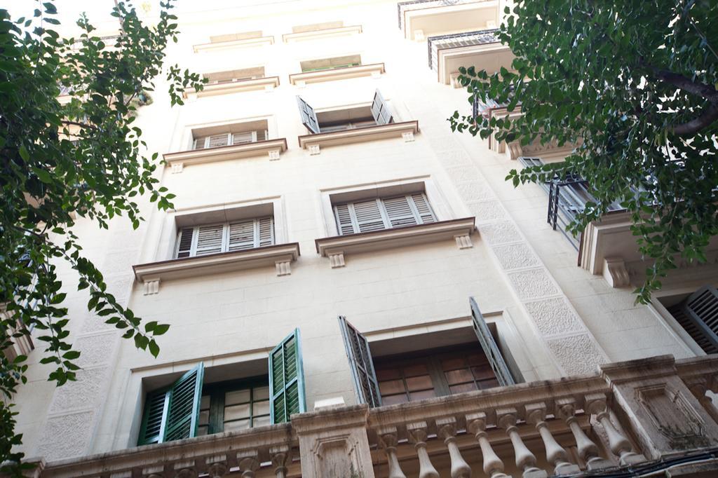 Alcam Rizal Apartment Барселона Екстериор снимка