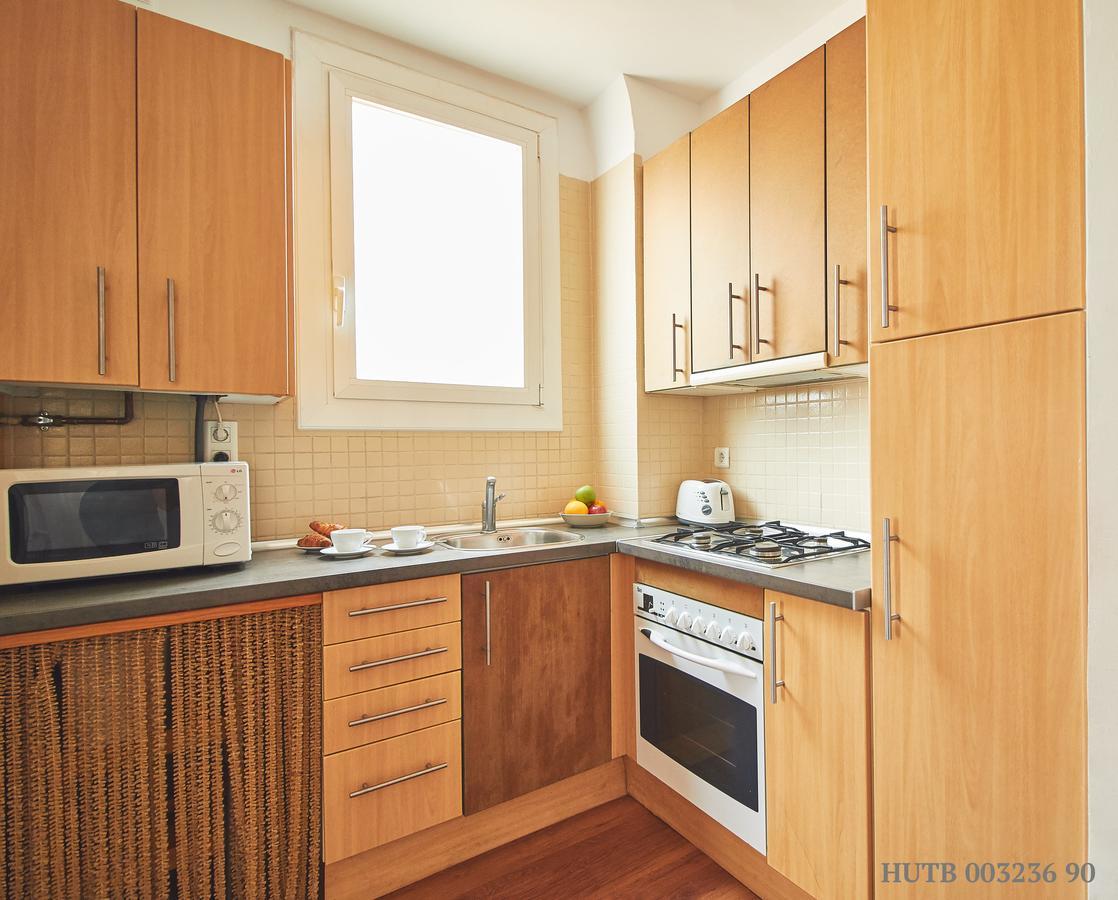 Alcam Rizal Apartment Барселона Екстериор снимка